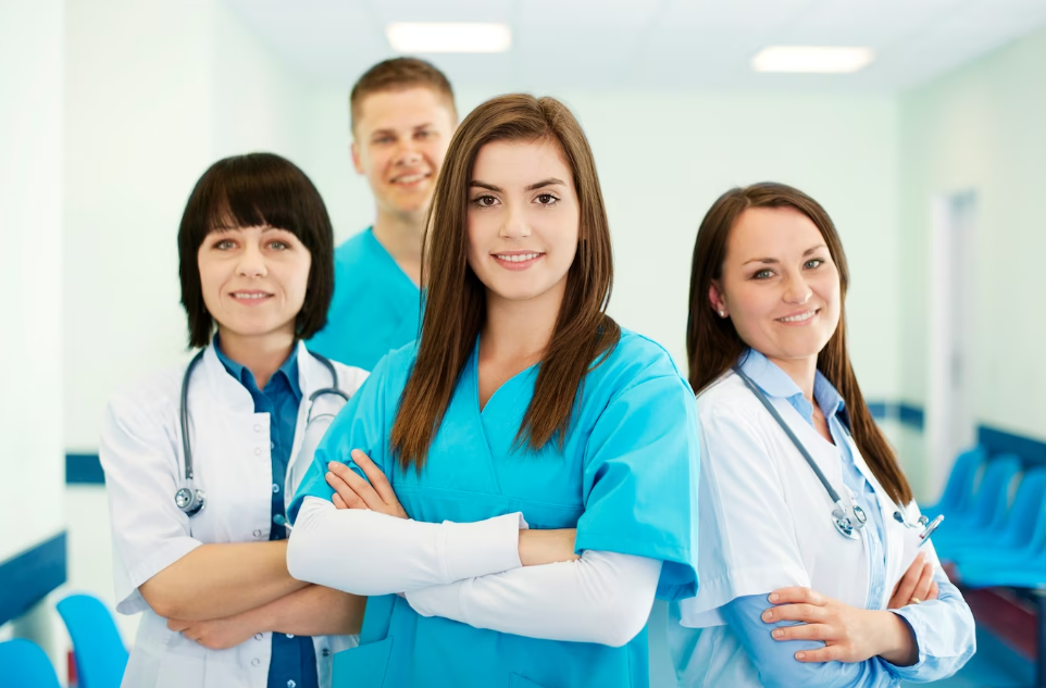 Hekim Harici Hastane Çalışanlarının Hasta Şikayetlerine Etkileri